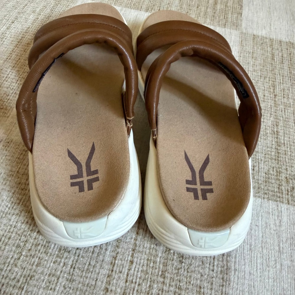 Kura Heel Better Coda Mesa Supportive Sandal in Amber Brown-Pearl White - Picture 5 of 11